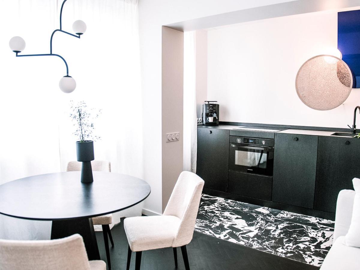 Pastel Blue Silesian Place Apartments 卡托维兹 外观 照片
