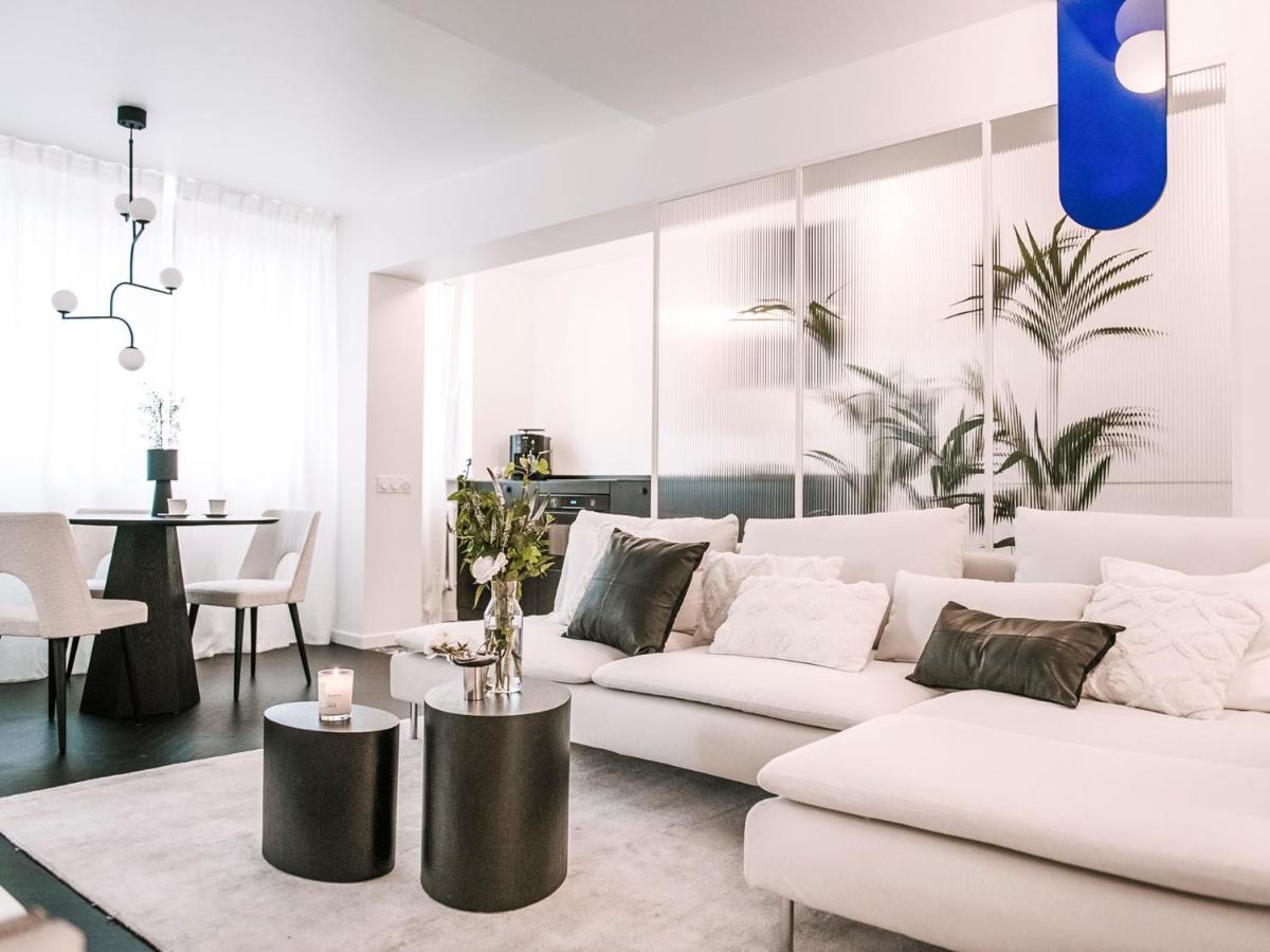 Pastel Blue Silesian Place Apartments 卡托维兹 外观 照片