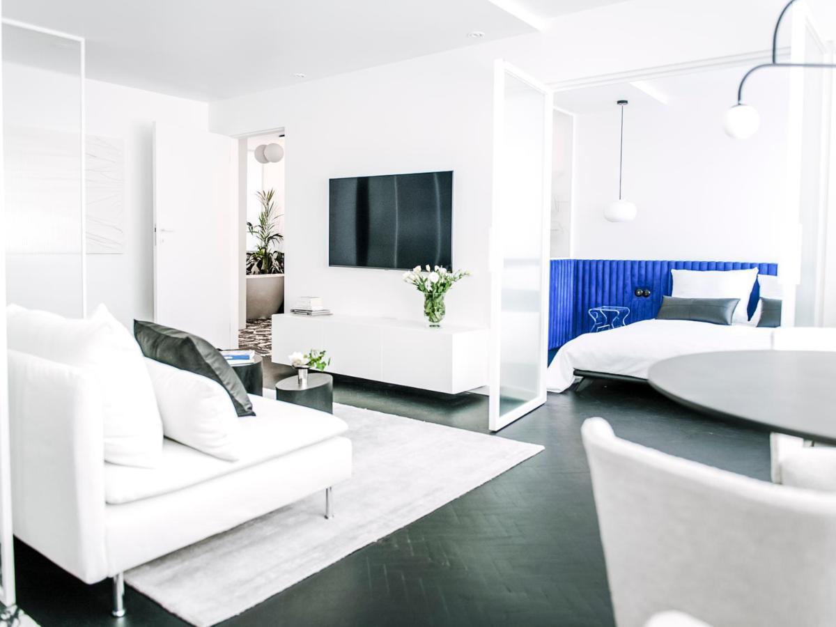 Pastel Blue Silesian Place Apartments 卡托维兹 外观 照片