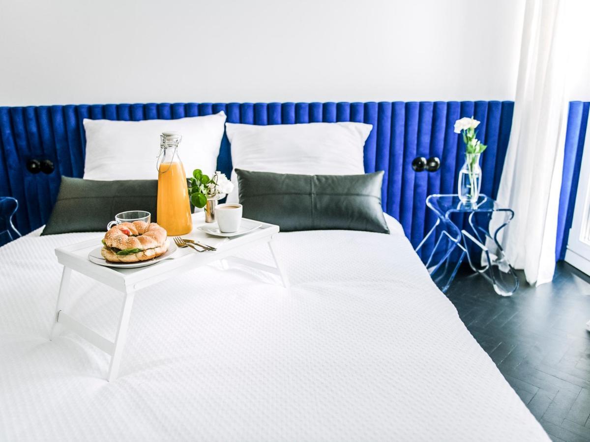 Pastel Blue Silesian Place Apartments 卡托维兹 外观 照片